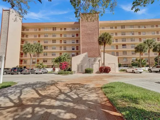 Property Slideshow image 2 of 43 | 14527 bonaire blvd 701, Delray Beach, FL, 33446