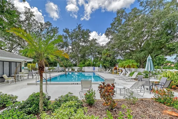 Property Slideshow image 3 of 23 | 339 pembroke ln 228, Venice, FL, 34293