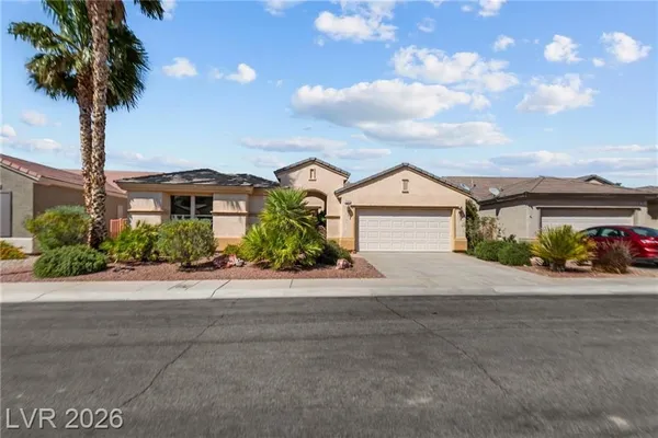 Property Slideshow image 2 of 41 | 554 mountain links dr, Henderson, NV, 89012