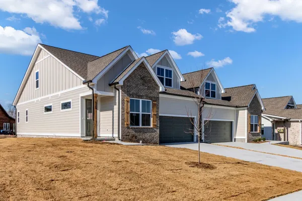 Property Slideshow image 2 of 44 | 525 byers ct, Smyrna, TN, 37167