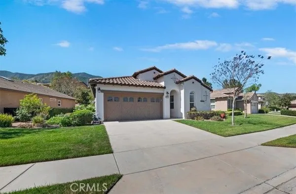 Property Slideshow image 2 of 42 | 24479 chamois ln, Corona, CA, 92883