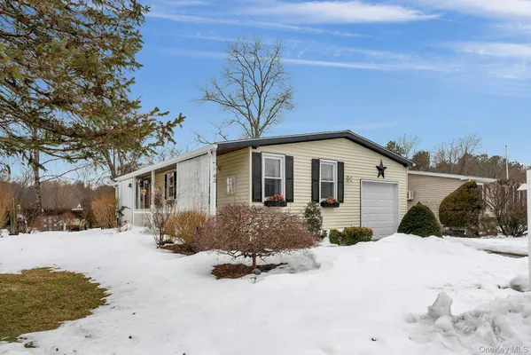 Property Slideshow image 2 of 29 | 43 village cir, Brookhaven, NY, 11949