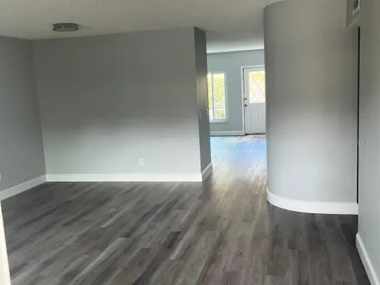 Property Slideshow image 3 of 36 | 2294 belgian ln 14, Clearwater, FL, 33763