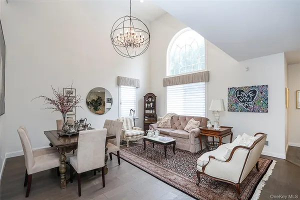 Property Slideshow image 3 of 33 | 701 balfour pl, Huntington, NY, 11747