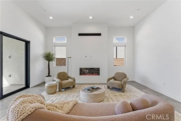 Property Slideshow image 3 of 27 | 1410 celadon st, Palm Springs, CA, 92262