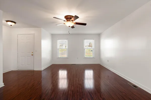 Property Slideshow image 3 of 33 | 717 mount carmel pl, Nashville, TN, 37205