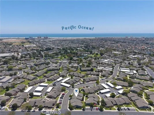 Property Slideshow image 2 of 43 | 8746 placer cir b_615, Huntington Beach, CA, 92646
