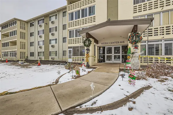 Property Slideshow image 3 of 32 | 9335 e center ave 4b, Denver, CO, 80247