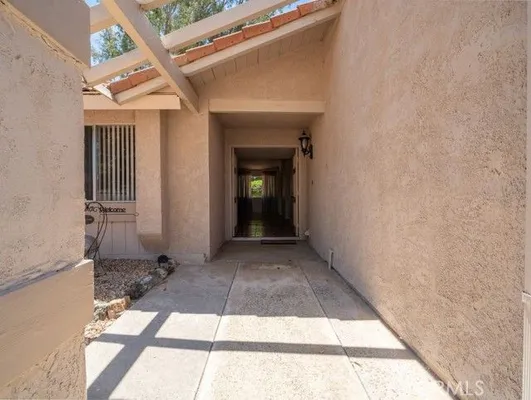 Property Slideshow image 3 of 27 | 1925 silver oak way, Hemet, CA, 92545