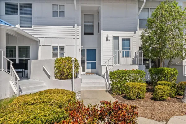 Property Slideshow image 2 of 51 | 803 audubon dr # 803, Bradenton, FL, 34209