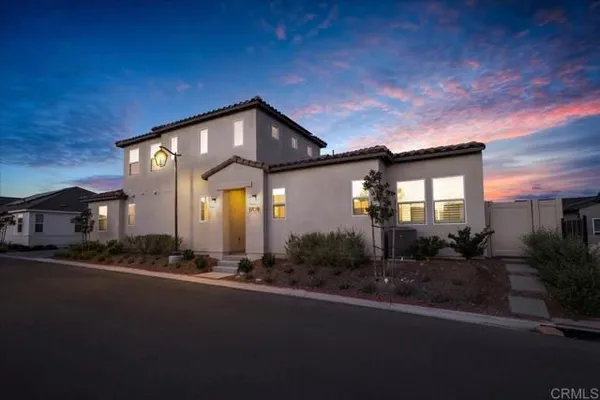 Property Slideshow image 2 of 44 | 1709 avenida tealing, Chula Vista, CA, 91913