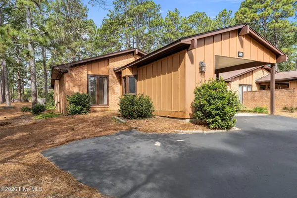 Property Slideshow image 3 of 37 | 534 sandalwood dr, Southern Pines, NC, 28387