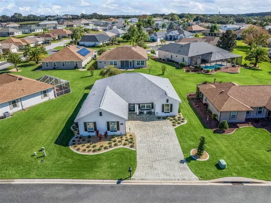 Property Slideshow image 2 of 68 | 17335 se 111th ave, Summerfield, FL, 34491