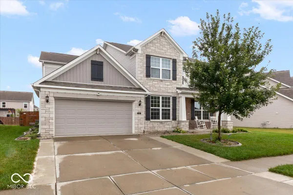 Property Slideshow image 3 of 41 | 5351 aster dr, Plainfield, IN, 46168