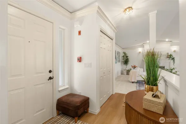 Property Slideshow image 2 of 19 | 4433 providence point pl 3003, Issaquah, WA, 98029