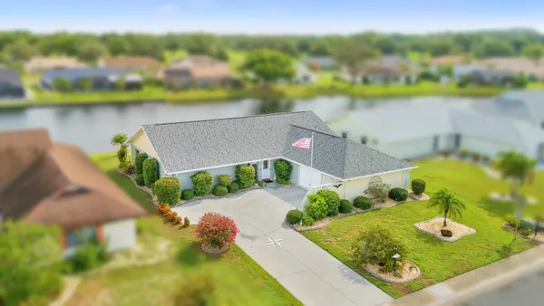 Property Slideshow image 2 of 61 | 2023 el rancho dr, Sun City Center, FL, 33573