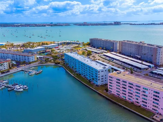 Property Slideshow image 3 of 42 | 6025 shore blvd 110, Gulfport, FL, 33707