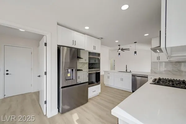 Property Slideshow image 3 of 33 | 8901 villa ridge dr, Las Vegas, NV, 89134