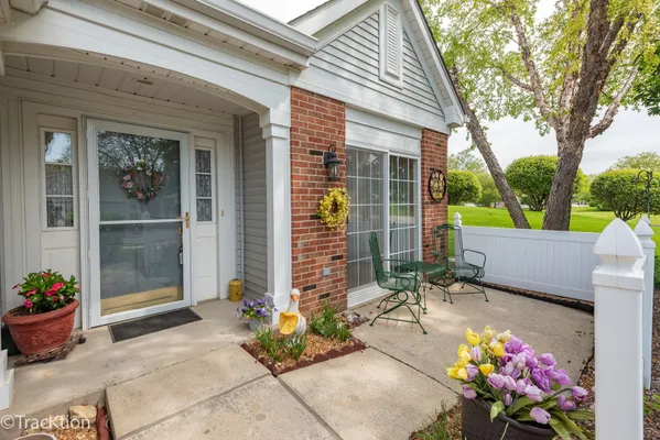Property Slideshow image 3 of 23 | 21764 w empress ln, Plainfield, IL, 60544