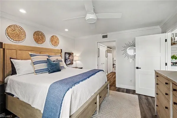 Property Slideshow image 3 of 29 | 5950 trailwinds dr 222, Fort Myers, FL, 33907