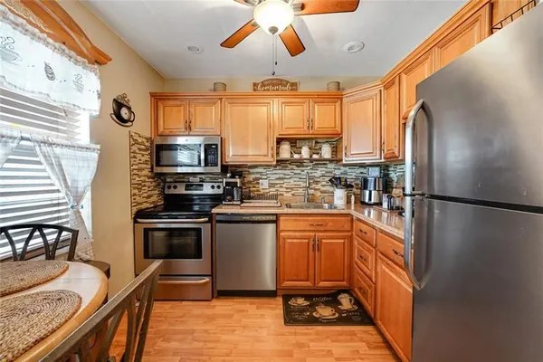 Property Slideshow image 3 of 51 | 551 nw 76th ter apt 208, Margate, FL, 33063