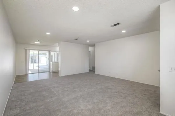 Property Slideshow image 3 of 41 | 3839 vista campana 16, Oceanside, CA, 92057