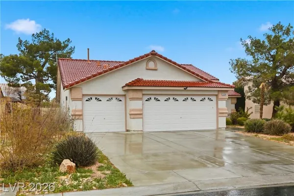 Property Slideshow image 2 of 35 | 5204 elm grove dr, Las Vegas, NV, 89130