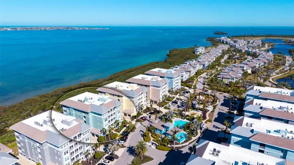 Property Slideshow image 3 of 87 | 388 aruba cir unit 201, Bradenton, FL, 34209