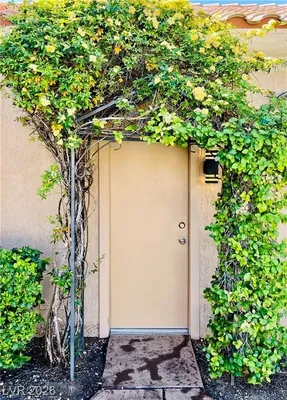 Property Slideshow image 3 of 6 | 2552 highvale dr, Las Vegas, NV, 89134