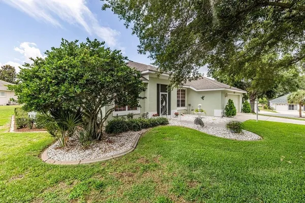 Property Slideshow image 3 of 48 | 3370 saint lucia ct, Tavares, FL, 32778