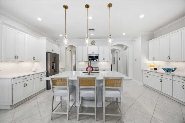 Property Slideshow image 3 of 100 | 23841 waverly cir, Venice, FL, 34293