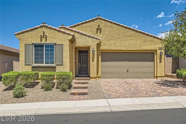 Property Slideshow image 2 of 47 | 498 pebble run ave, Henderson, NV, 89011