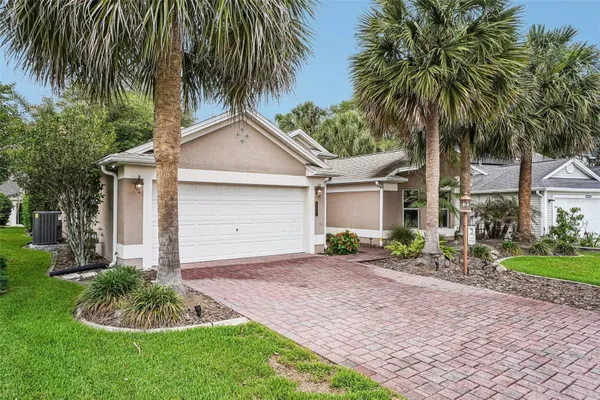 Property Slideshow image 3 of 51 | 17115 se 93rd tellfier ter, The Villages, FL, 32162