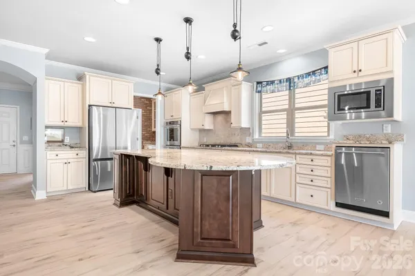 Property Slideshow image 3 of 30 | 910 kirby dr, Fort Mill, SC, 29715