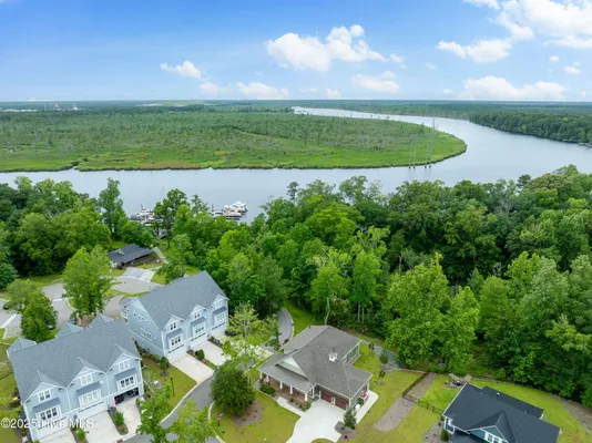 Property Slideshow image 3 of 48 | 243 sabal pond way, Castle Hayne, NC, 28429