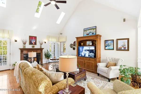 Property Slideshow image 2 of 130 | 345 broad leaf ln, Bolivia, NC, 28422