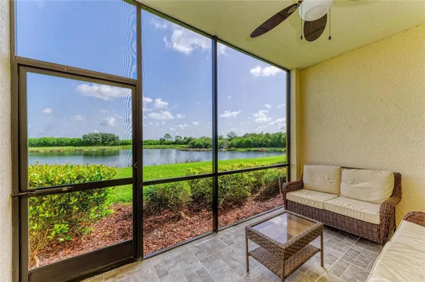 Property Slideshow image 3 of 80 | 7305 river hammock dr 102, Bradenton, FL, 34212