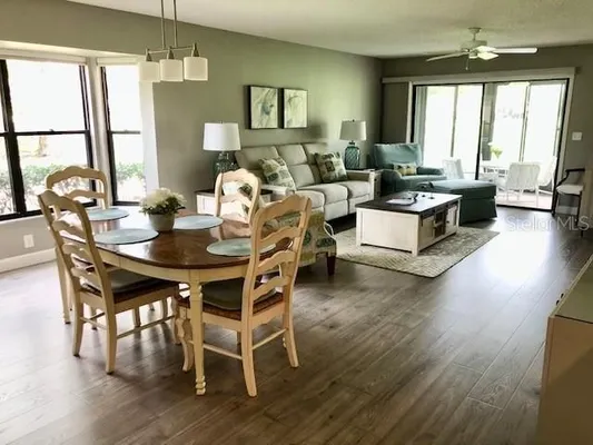 Property Slideshow image 3 of 30 | 5767 avista dr # 5767, Sarasota, FL, 34243