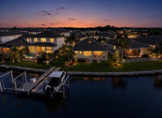 Property Slideshow image 2 of 65 | 5347 wishing arch dr, Apollo Beach, FL, 33572