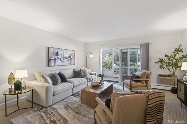 Property Slideshow image 3 of 15 | 715 s alton way 7a, Denver, CO, 80247