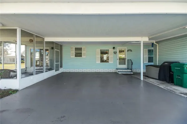 Property Slideshow image 2 of 45 | 5229 hartford ln, Wildwood, FL, 34785