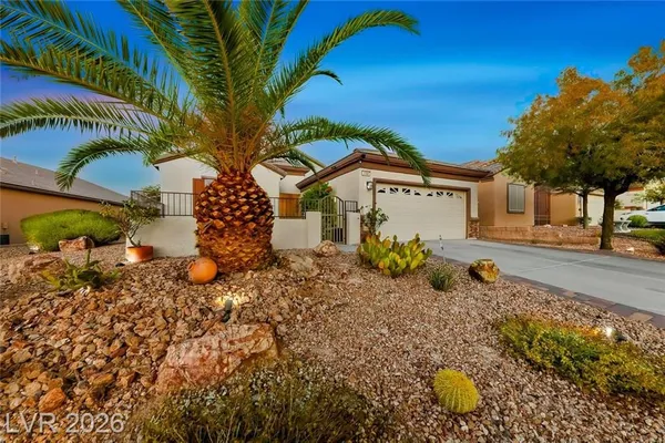 Property Slideshow image 2 of 54 | 2560 red planet st, Henderson, NV, 89044