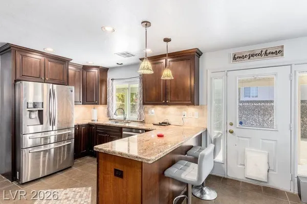 Property Slideshow image 2 of 36 | 5300 oakbury ct, Las Vegas, NV, 89130