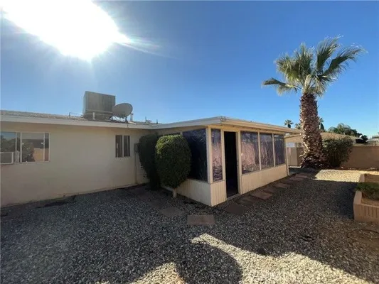Property Slideshow image 3 of 21 | 1598 w wesley pl, Hemet, CA, 92543
