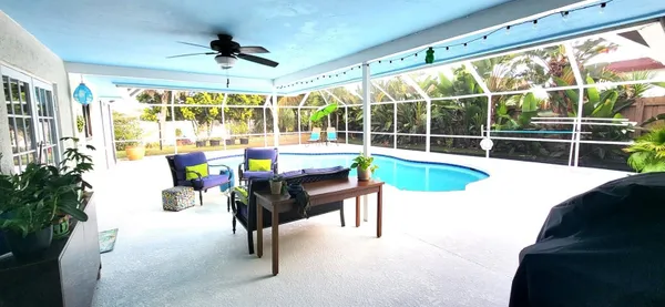 Property Slideshow image 2 of 44 | 3619 pembrook dr, Sarasota, FL, 34239