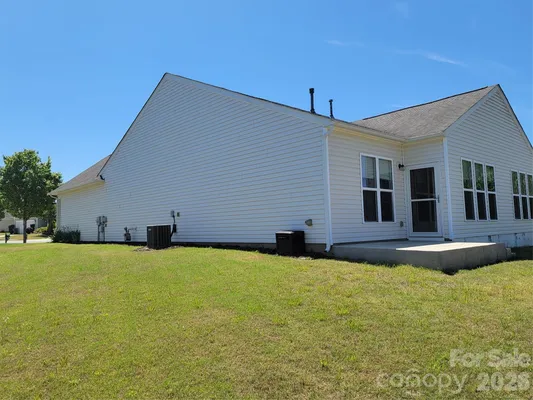 Property Slideshow image 2 of 27 | 5112 folly ln, Fort Mill, SC, 29707