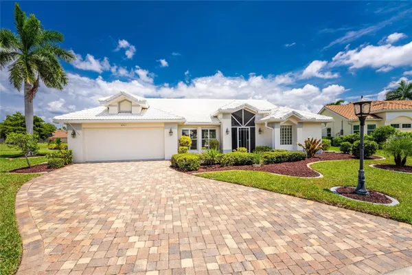 Property Slideshow image 2 of 65 | 6011 key largo cir, Punta Gorda, FL, 33955