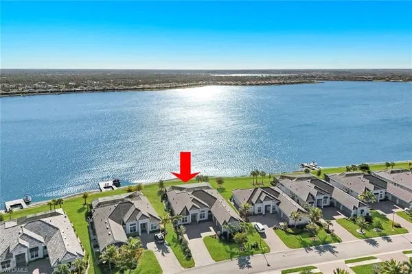 Property Slideshow image 2 of 43 | 14630 blue bay cir, Fort Myers, FL, 33913