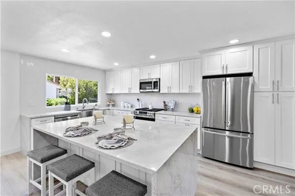 Property Slideshow image 2 of 43 | 23902 via lugones, Mission Viejo, CA, 92692
