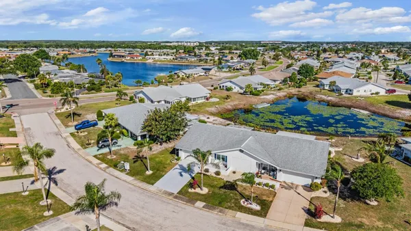 Property Slideshow image 2 of 47 | 381 club manor dr, Sun City Center, FL, 33573